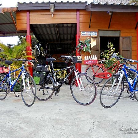 Swiss Ticino Guesthouse & Restaurant Mae Wang Bagian luar foto