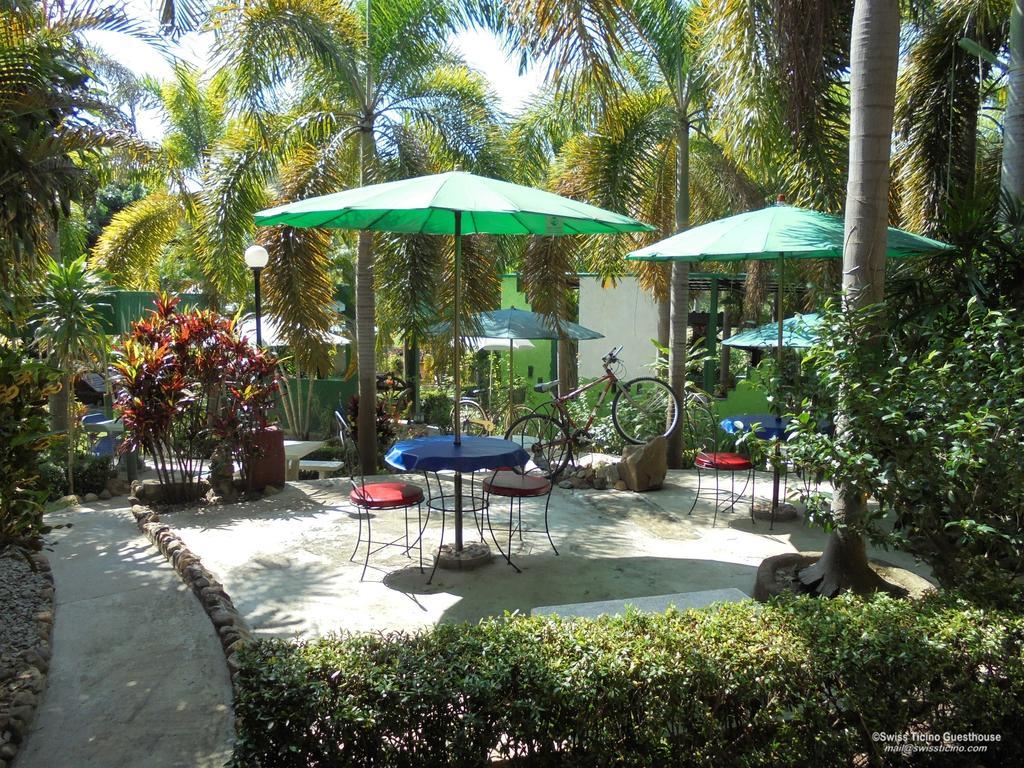 Swiss Ticino Guesthouse & Restaurant Mae Wang Bagian luar foto