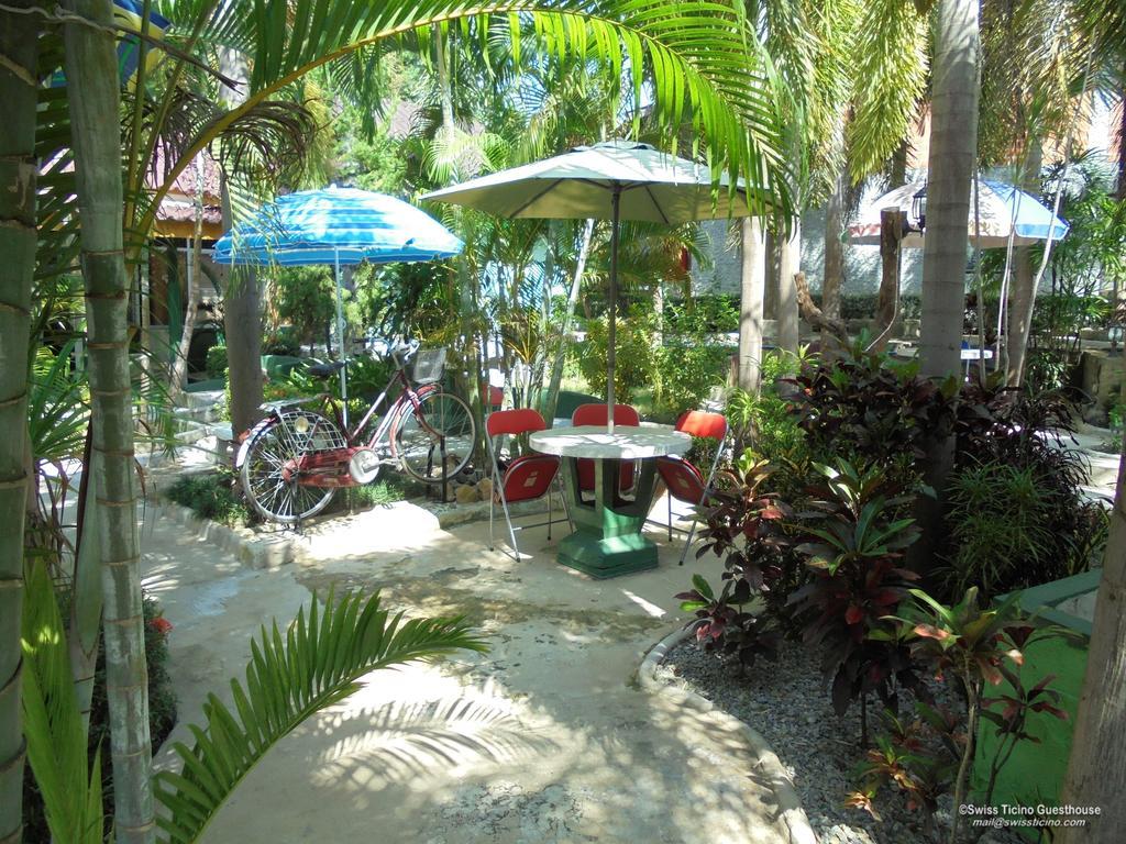 Swiss Ticino Guesthouse & Restaurant Mae Wang Bagian luar foto