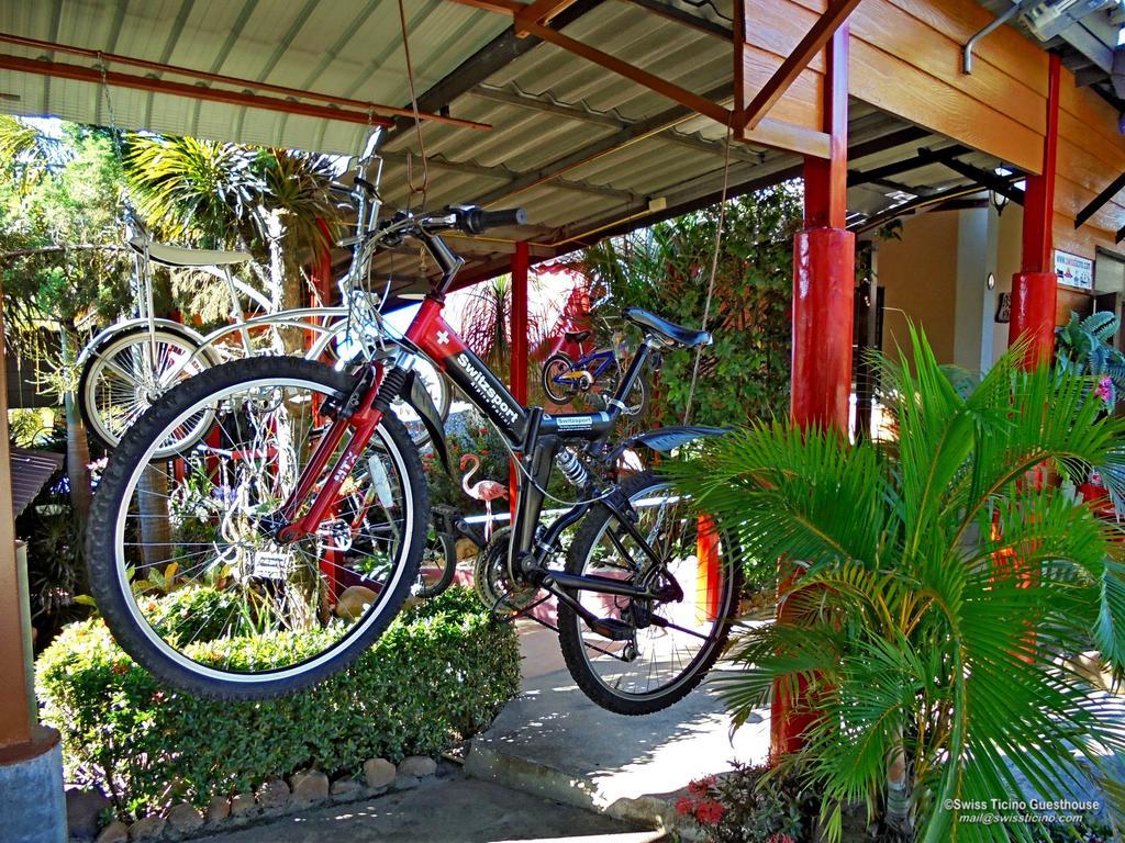 Swiss Ticino Guesthouse & Restaurant Mae Wang Bagian luar foto