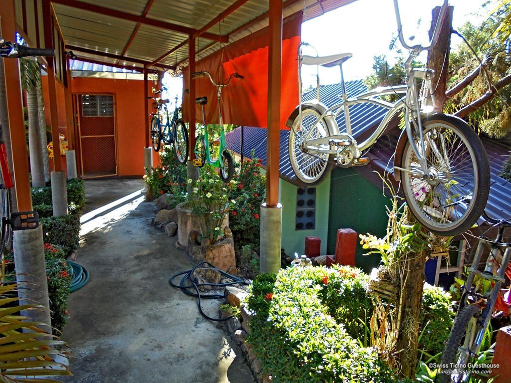 Swiss Ticino Guesthouse & Restaurant Mae Wang Bagian luar foto