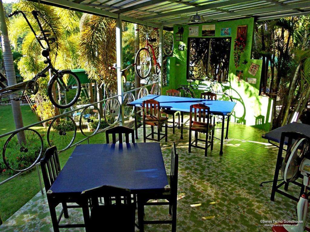 Swiss Ticino Guesthouse & Restaurant Mae Wang Bagian luar foto