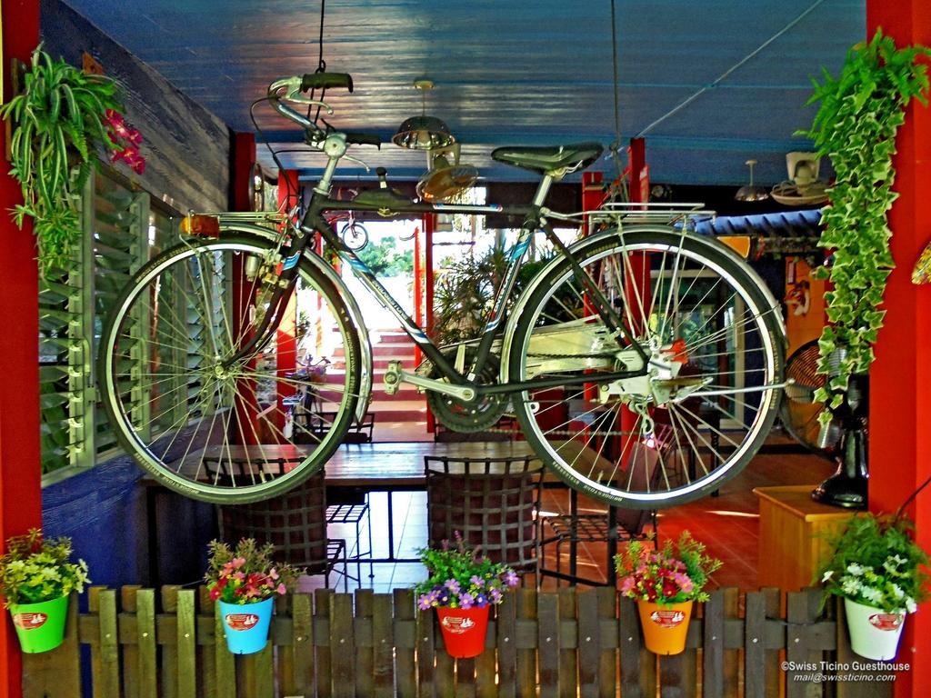 Swiss Ticino Guesthouse & Restaurant Mae Wang Bagian luar foto